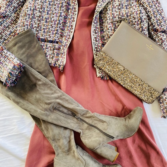 Antique Rose Shift Dress - Picture 1 of 8